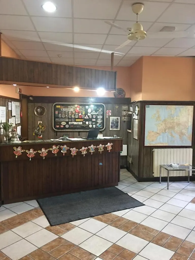 Risthotel Pianura Inn Busnago 3*,  Italy